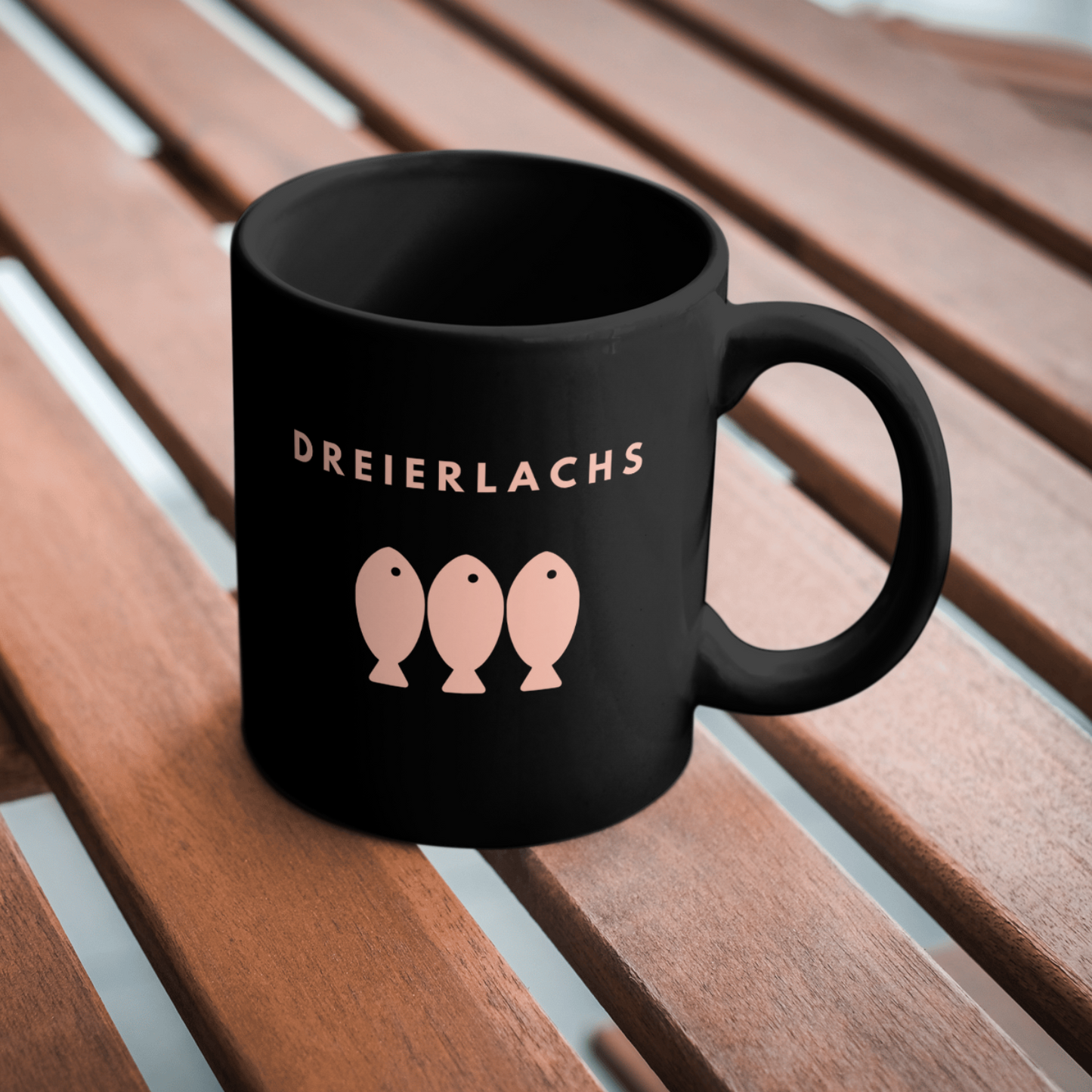 Dreierlachs - Schwarze Tasse